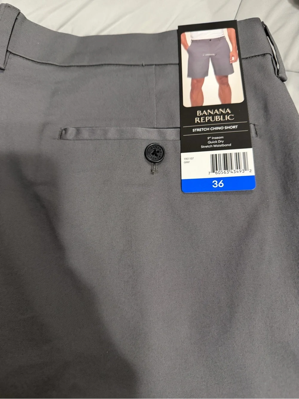 Banana Republic Men's Stretch Chino Shorts/Gray/Size: 36